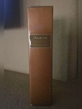 Avon Anti-Aging Power Serum - NWT